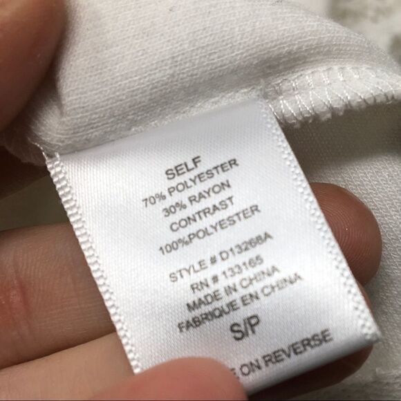 Lace Shoulder Top (C2) - Picture 4 of 8